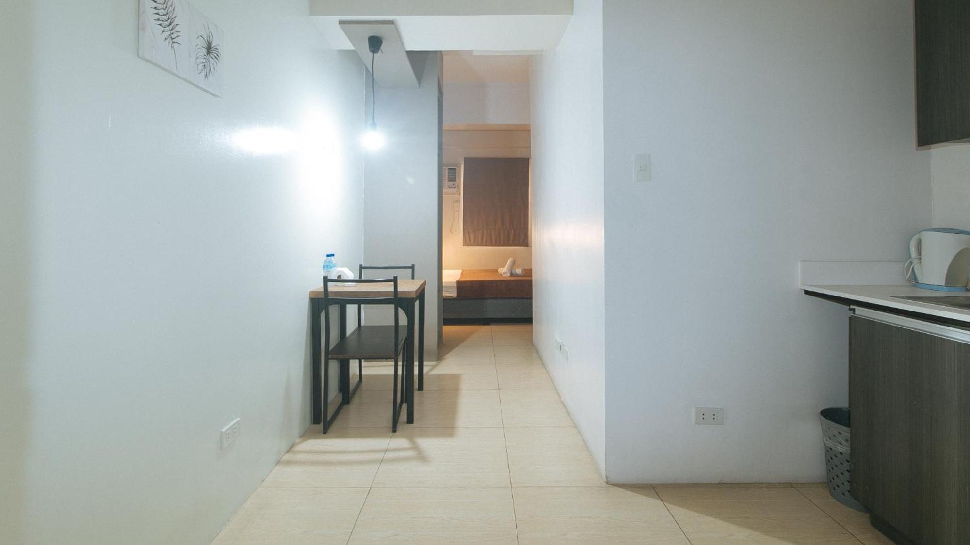 59 Xavierville By Reddoorz Cubao Bagian luar foto